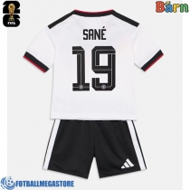 Fotballdrakt Barn Tyskland Leroy Sane #19 Hjemmedraktsett VM 2026 Kortermet (+ Korte bukser)